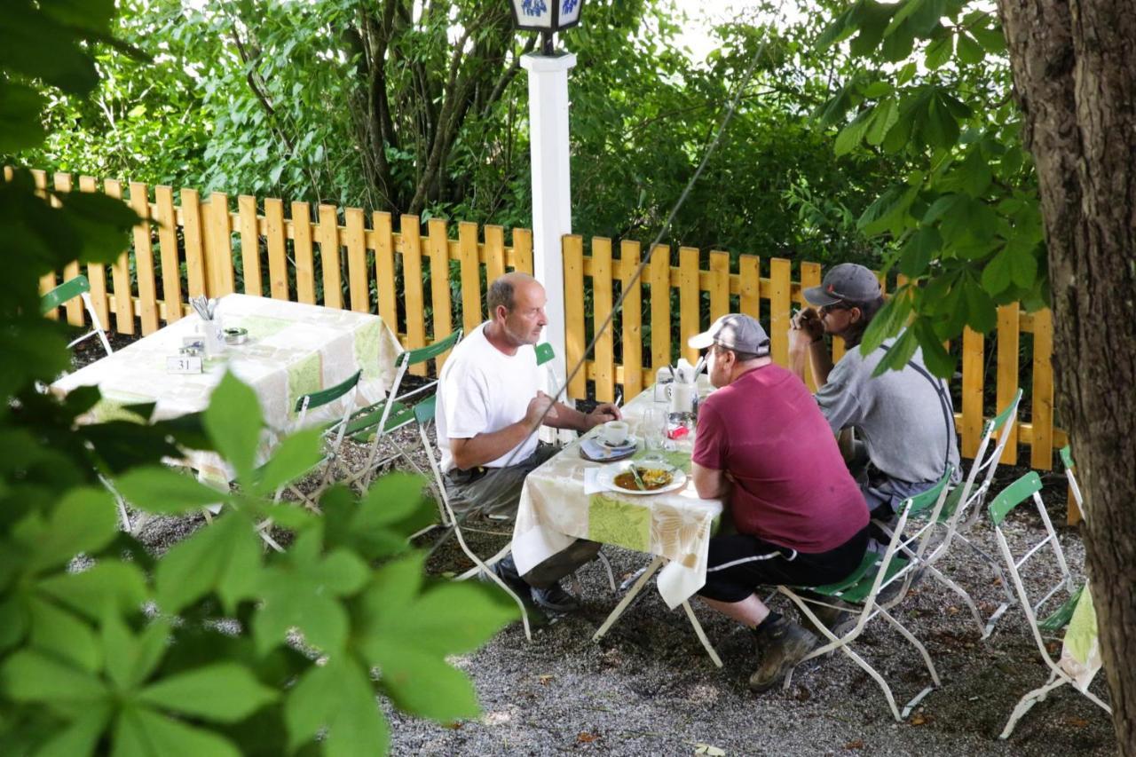 Landgasthof Pauliwirt Erharting المظهر الخارجي الصورة